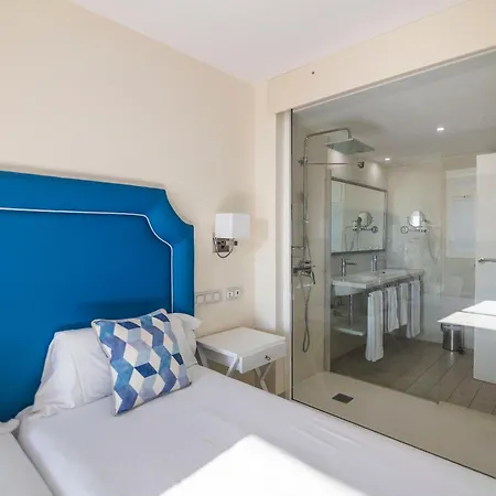 Hotel Boutique Tao Caleta Mar 3*