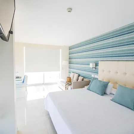 Boutique Tao Caleta Mar 3*