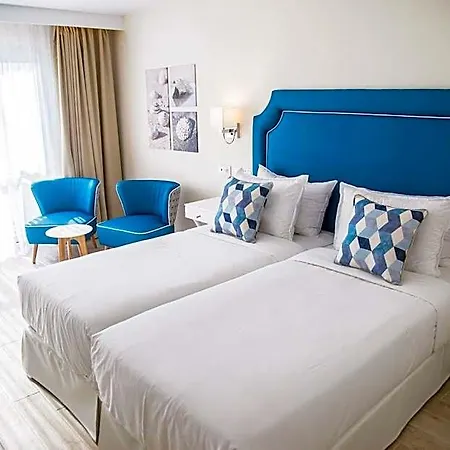 Boutique Tao Caleta Mar 3*
