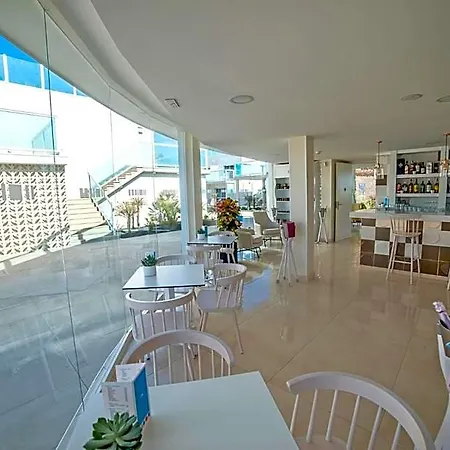 호텔 Boutique Tao Caleta Mar 코라레호