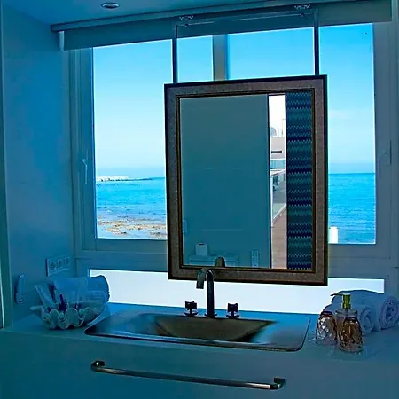 Boutique Tao Caleta Mar 3*