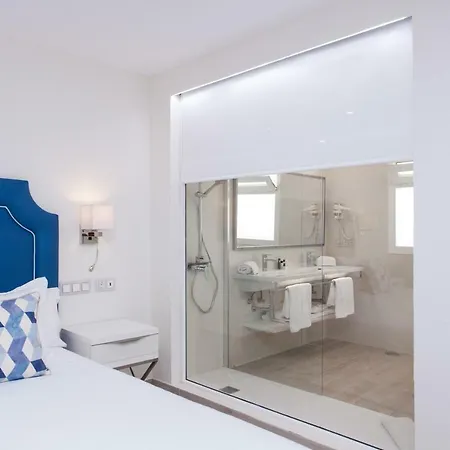 Отель Boutique Tao Caleta Mar