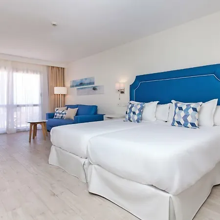 Boutique Tao Caleta Mar 3*