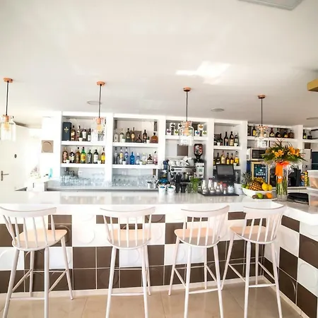 Отель Boutique Tao Caleta Mar