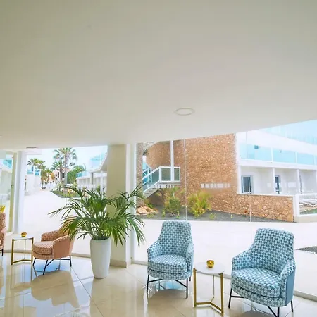 فندق Boutique Tao Caleta Mar كوراليهو