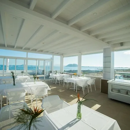 Boutique Tao Caleta Mar מלון